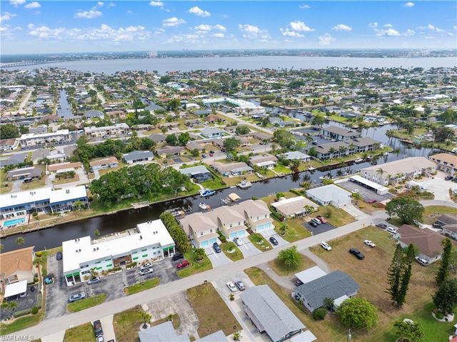 4969 Viceroy ST 106, Cape Coral, FL 33904