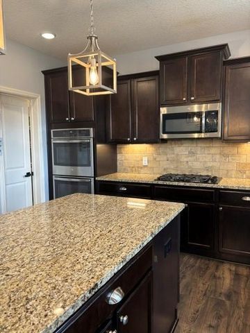 14290 Aldborough Avenue, Rosemount, MN 55068
