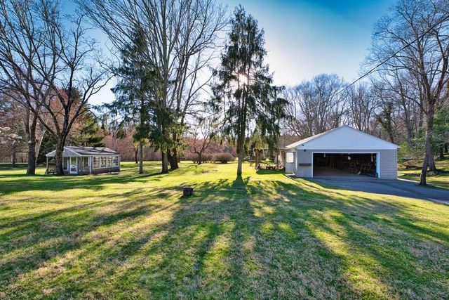222 Blossom Road, Westport, MA 02790
