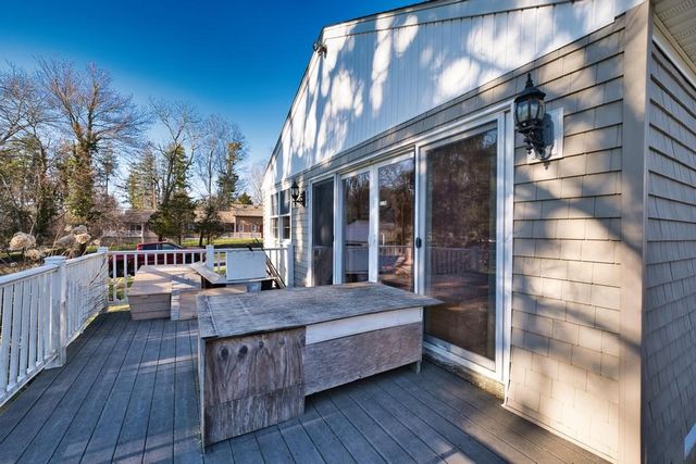 222 Blossom Road, Westport, MA 02790