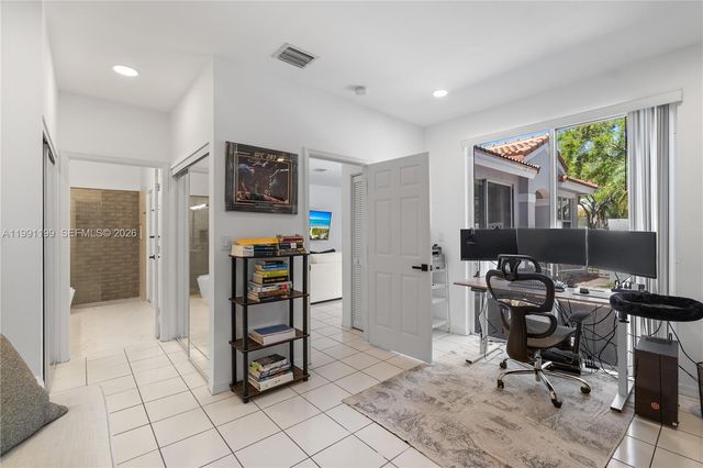 1120 Canella Lane 1120, Hollywood, FL 33019