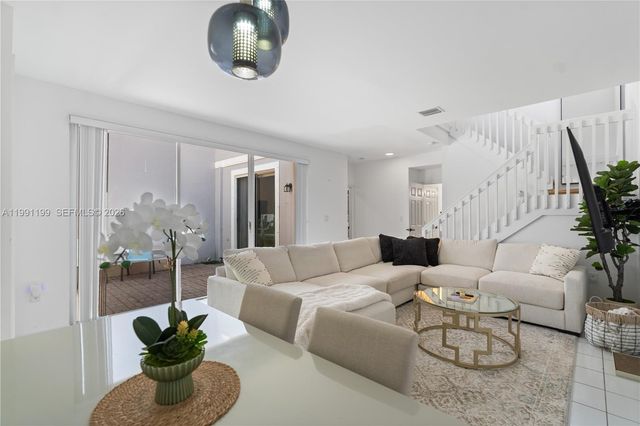 1120 Canella Lane 1120, Hollywood, FL 33019