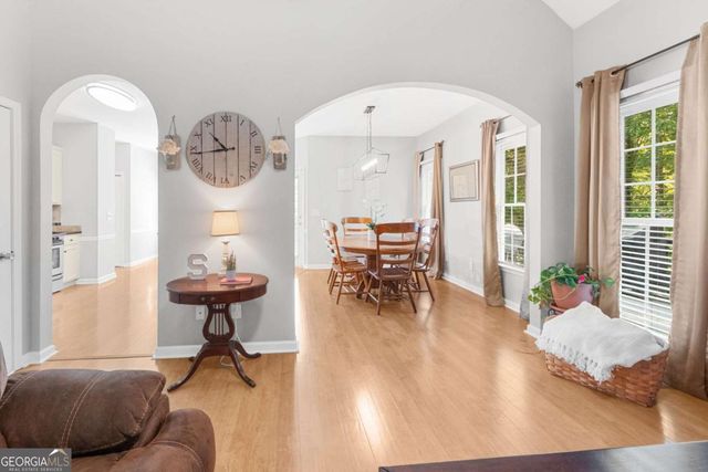 1020 Walnut Creek Drive, Woodstock, GA 30188