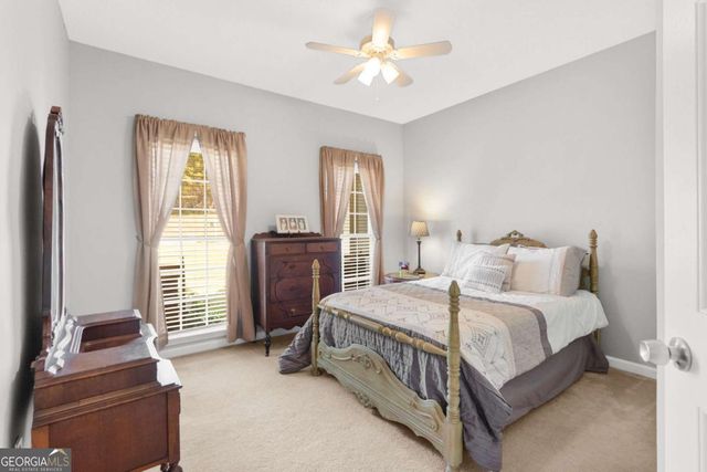 1020 Walnut Creek Drive, Woodstock, GA 30188