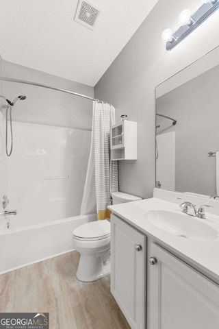 1020 Walnut Creek Drive, Woodstock, GA 30188