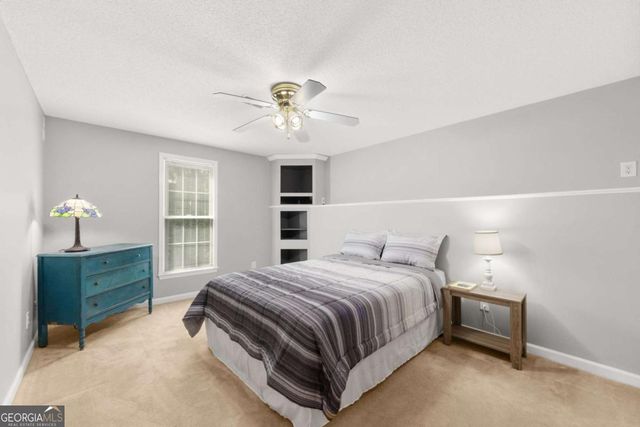 1020 Walnut Creek Drive, Woodstock, GA 30188