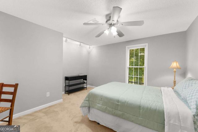 1020 Walnut Creek Drive, Woodstock, GA 30188