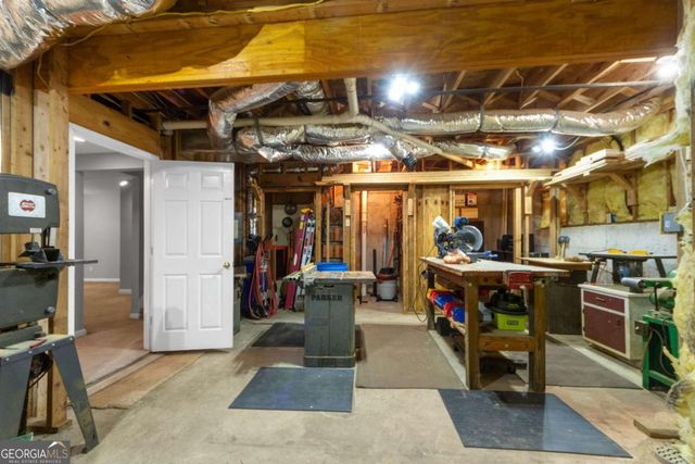 1020 Walnut Creek Drive, Woodstock, GA 30188