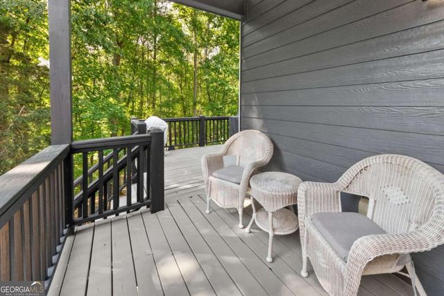 1020 Walnut Creek Drive, Woodstock, GA 30188
