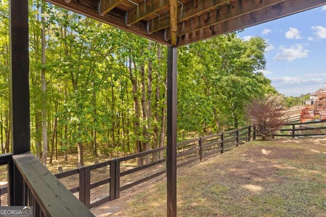 1020 Walnut Creek Drive, Woodstock, GA 30188