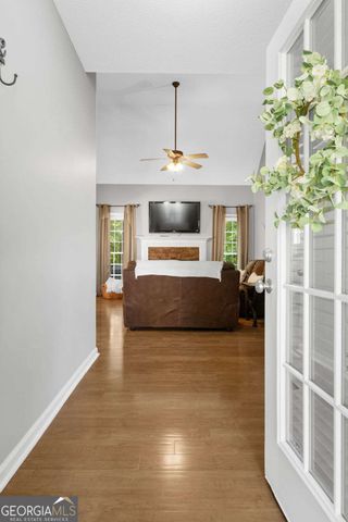 1020 Walnut Creek Drive, Woodstock, GA 30188