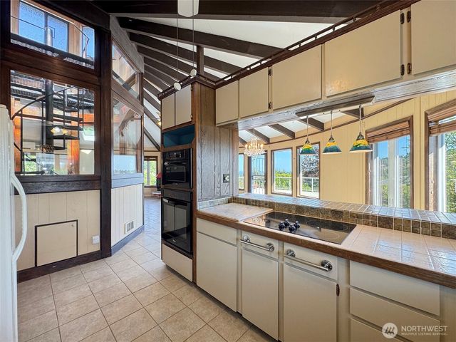 63 Hummingbird Lane, Sequim, WA 98382