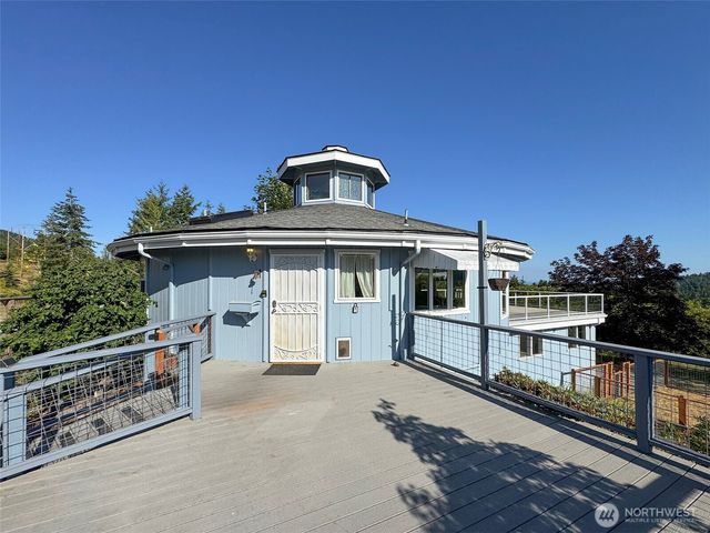 63 Hummingbird Lane, Sequim, WA 98382