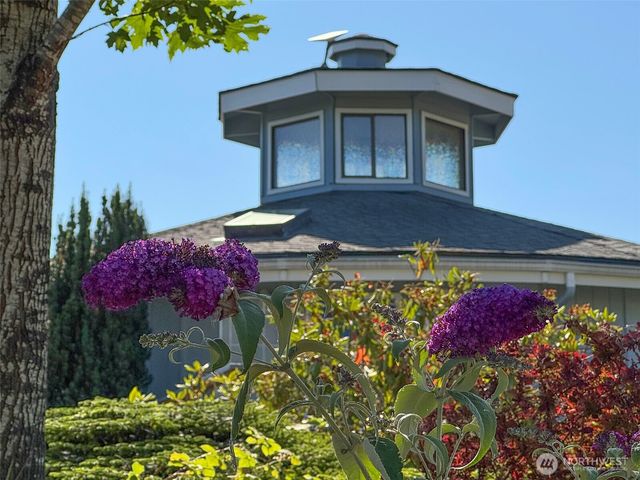63 Hummingbird Lane, Sequim, WA 98382