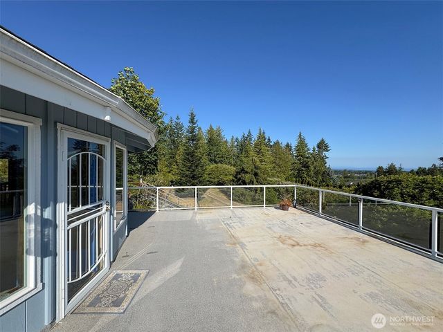63 Hummingbird Lane, Sequim, WA 98382