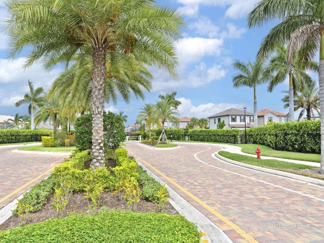 4814 Chantilly Road, Lake Worth, FL 33467