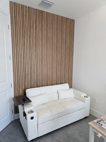 4814 Chantilly Road, Lake Worth, FL 33467