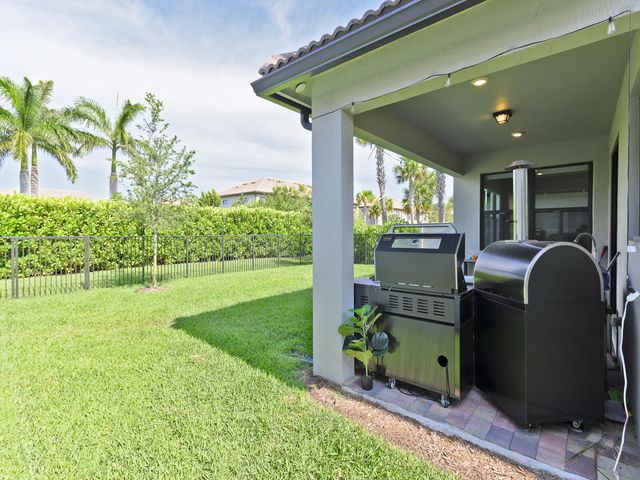 4814 Chantilly Road, Lake Worth, FL 33467