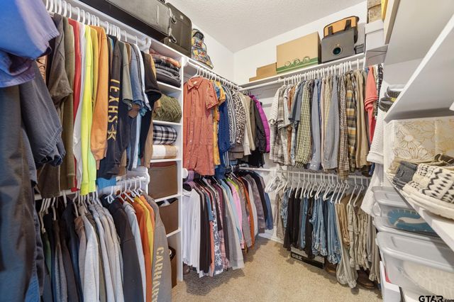 18344 Springmill Ct, Flint, TX 75762