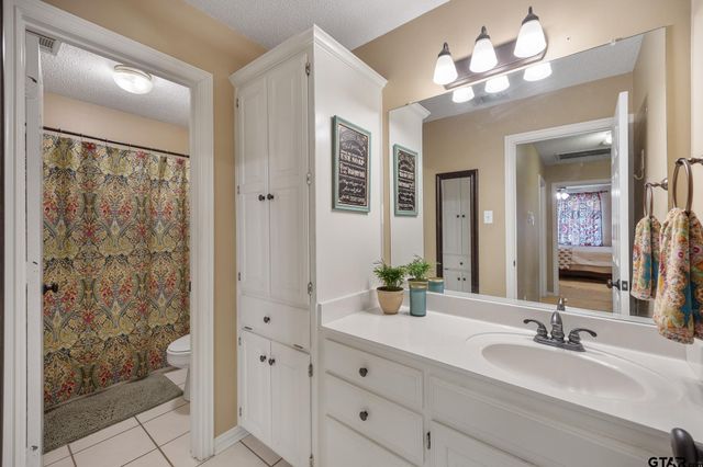 18344 Springmill Ct, Flint, TX 75762