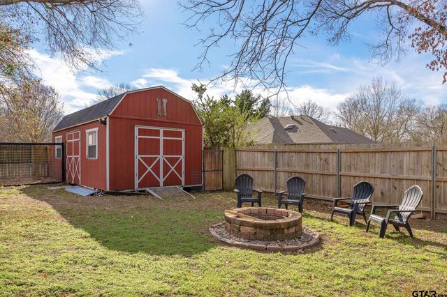 18344 Springmill Ct, Flint, TX 75762