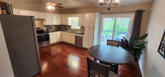 5564 Elderberry, Flowery Branch, GA 30542