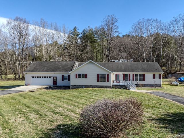 172 Eden Acres Drive, Andrews, NC 28901