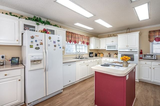 172 Eden Acres Drive, Andrews, NC 28901