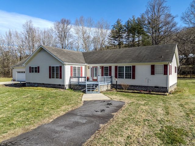 172 Eden Acres Drive, Andrews, NC 28901