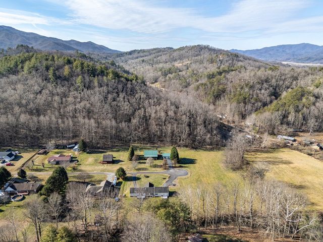 172 Eden Acres Drive, Andrews, NC 28901