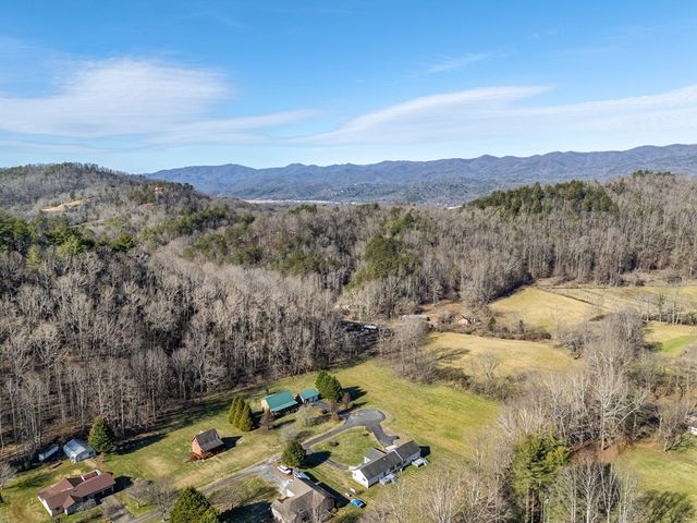 172 Eden Acres Drive, Andrews, NC 28901