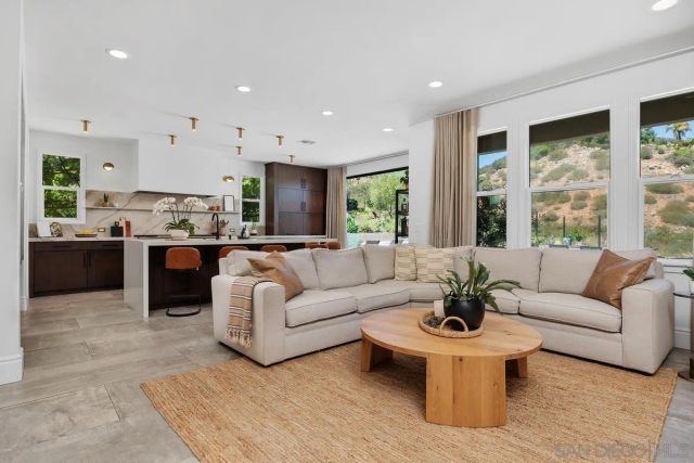 833 Orion Way, San Marcos, CA 92078