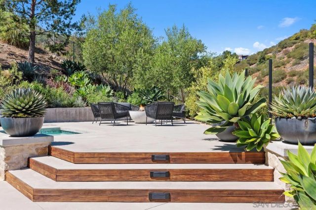 833 Orion Way, San Marcos, CA 92078