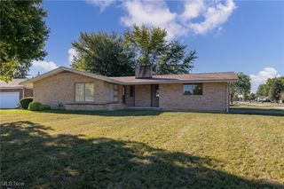 2745 W Skyline Drive, Lorain, OH 44053