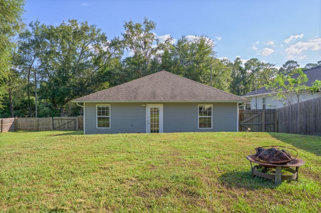 1833 Gainer Avenue, Baker, FL 32531