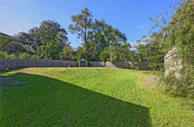 1833 Gainer Avenue, Baker, FL 32531