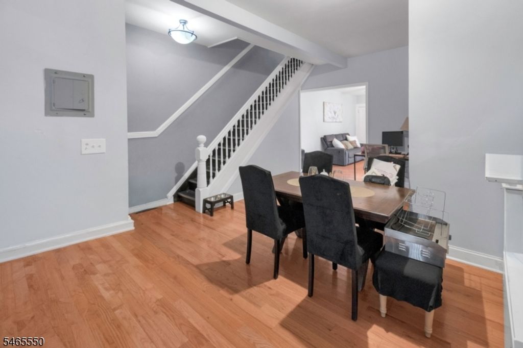 240 N 19Th St, East Orange City, NJ 07017 — exterior