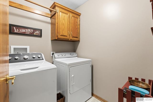 2117 Leigh Street, Papillion, NE 68133