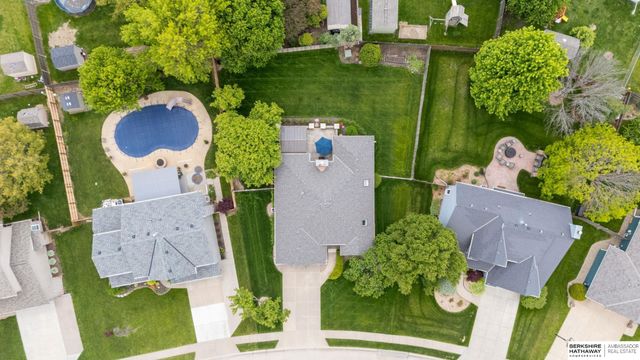 2117 Leigh Street, Papillion, NE 68133