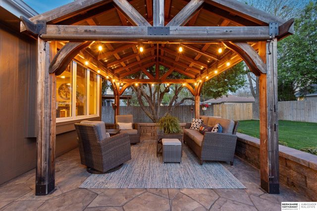 2117 Leigh Street, Papillion, NE 68133