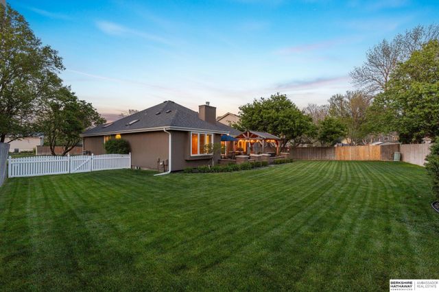 2117 Leigh Street, Papillion, NE 68133