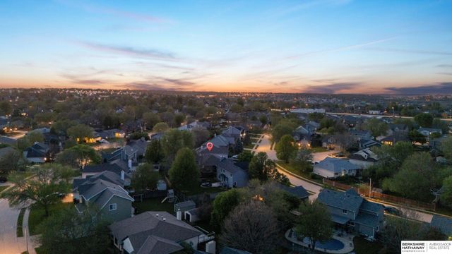 2117 Leigh Street, Papillion, NE 68133