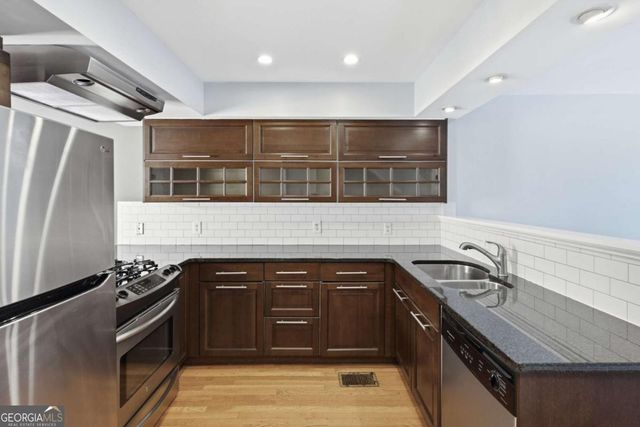 856 Saint Charles Avenue NE 8, Atlanta, GA 30306