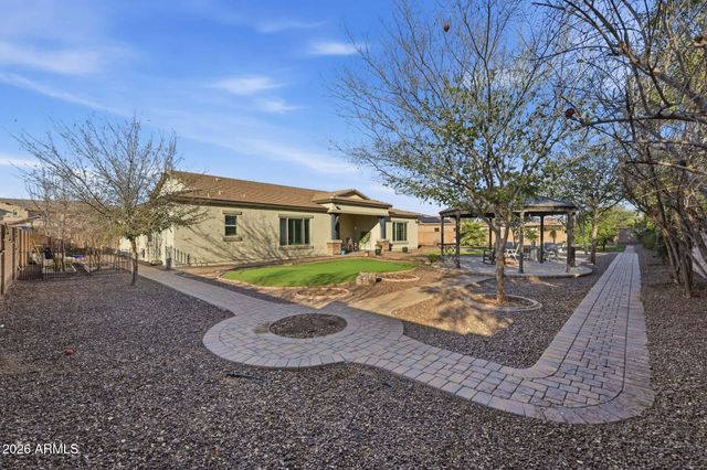 3031 E WILDHORSE Drive, Gilbert, AZ 85297