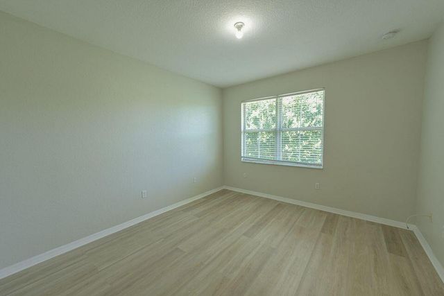 297 Lake Monterey Circle, Boynton Beach, FL 33426