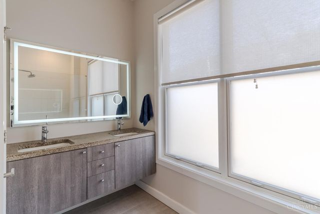 423 Milton Street, Cincinnati, OH 45202