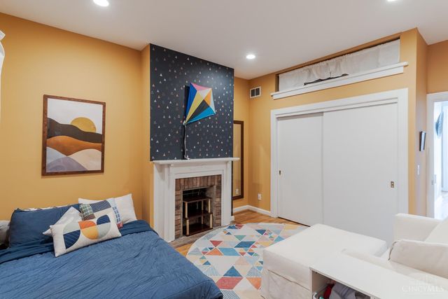 423 Milton Street, Cincinnati, OH 45202