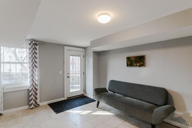 423 Milton Street, Cincinnati, OH 45202