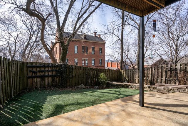 423 Milton Street, Cincinnati, OH 45202