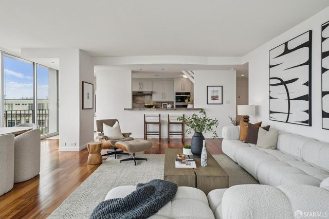 1333 JONES Street 406, San Francisco, CA 94109